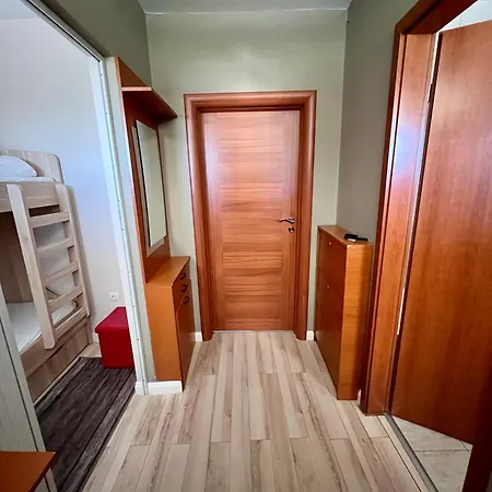 Club 218 Red Wellness Apartements *