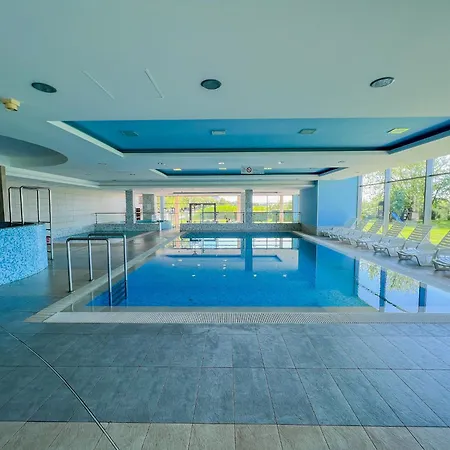 Club 218 Red Wellness Apartements