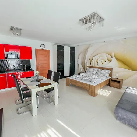 Apartment Club 218 Red Wellness Apartements