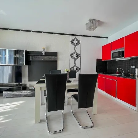 Lägenhet Club 218 Red Wellness Apartements Siófok