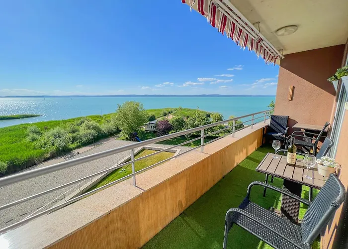 Club 218 Red Wellness Apartements * シオーフォク