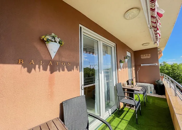 Club 218 Red Wellness Apartements Siófok