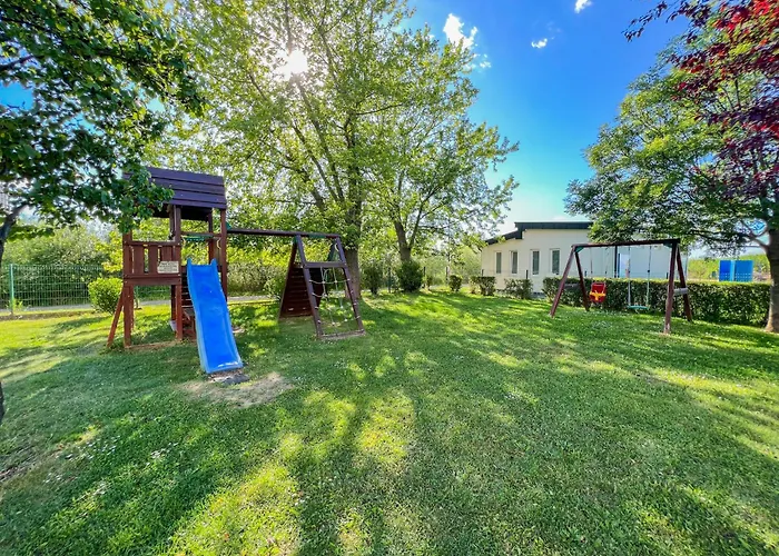 Club 218 Red Wellness Apartements * シオーフォク